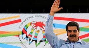 252 venezuelanos são libertados da prisão em El Salvador após negociação de governo Maduro