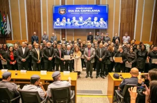 Igreja Universal toma todos os quartéis da PM de SP com cerimônias e livros de Edir Macedo
