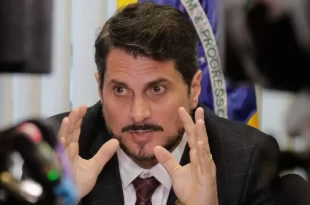 Ninguém quer: golpistas nos EUA temem que Marcos do Val atrapalhe suas articulações contra o Brasil