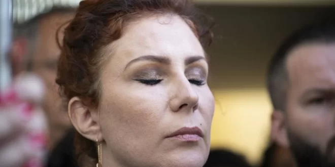 Justiça italiana mantém prisão de Carla Zambelli