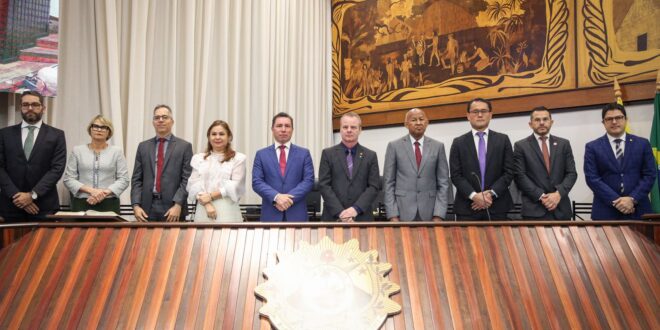 Sessão solene de autoria do deputado Pedro Longo celebra 30 anos do Projeto Cidadão