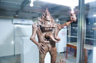 Encerramento da Expoacre: estátua de chocolate do Mapinguari é quebrada e chocolate é distribuído