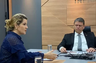Na torcida: Mara Rocha posta foto com Tarcísio de Freitas e diz que ele pode ser o futuro presidente do país