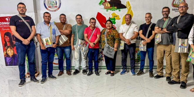 Em reunião com prefeitos peruanos, Gonzaga e comitiva acreana debatem integração entre Acre e Peru