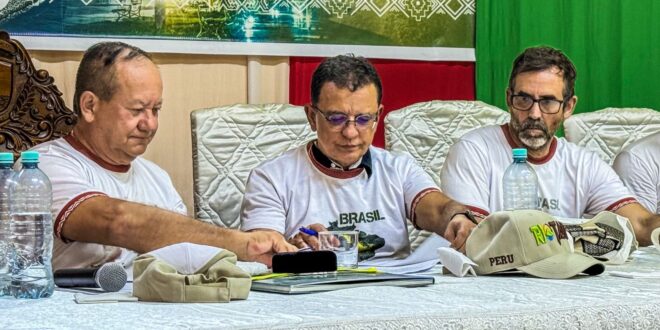 Gonzaga e secretários do Acre recebem título de cidadão em província peruana pela contribuição à integração entre Brasil e Peru