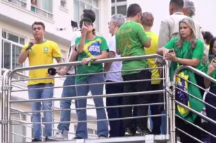 Quem procura, acha: Xandão cita Nikolas em decisão que manda prender Bolsonaro