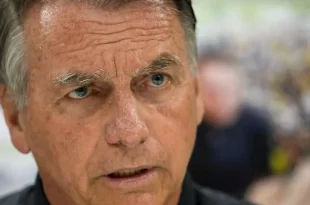 Ministro do STF justificou prisão de Jair Bolsonaro com base no descumprimento de medidas cautelares