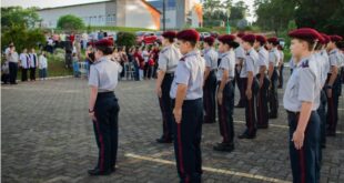 Padrões de estética e comportamento baseados na cultura militar não têm respaldo legal, governo pode ser responsabilizado