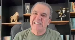 Posa de porta-voz dos evangélicos mas esconde o colapso de sua influência política, financeira e moral