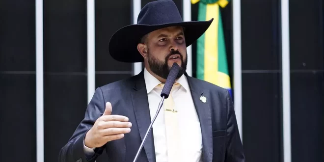 Atacou e recuou: Zé Trovão ameaça assassinar Alexandre de Moraes