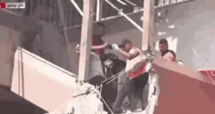 Ataque israelense atinge hospital em Gaza e mata 20, incluindo 4 jornalistas