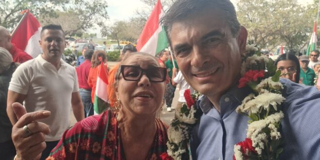Surpresa na Bolívia: candidato que aparecia com menos de 10% passa para o segundo turno