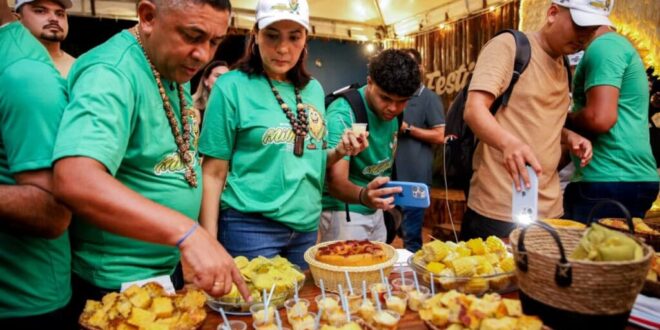 Vice-governadora Mailza prestigia abertura do 10º Festival do Milho em Porto Walter