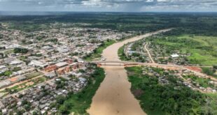Terra de Padre Paolino: Sena Madureira comemora 121 anos