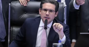 Aprenda a votar ou se lasque: Centrão articula volta do voto secreto para barrar punições a parlamentares