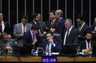 Previsível: PEC da Blindagem enterra imagem de deputados, e muitos não vão se reeleger
