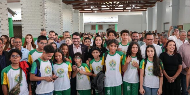 Gladson implementa programas de prevenção ao uso de drogas na rede pública de ensino