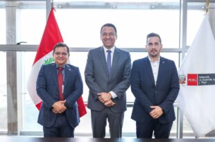 Luiz Gonzaga comemora liberação de importação de morangos produzidos no Peru