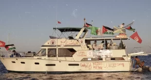 Baile na marinha israelense: veleiro da Flotilha fura o bloqueio e chega às águas palestinas