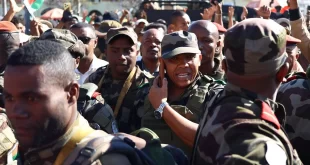 Golpes pelo mundo: junta militar assume poder em Madagascar
