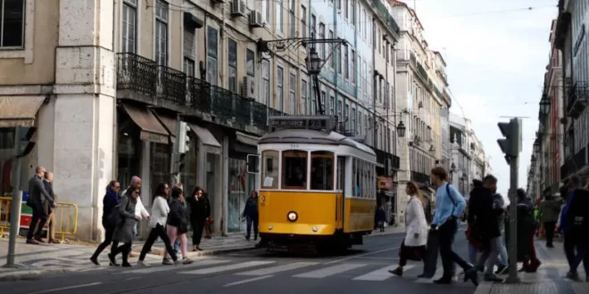 Portugal sanciona pacote anti-imigração que atinge brasileiros