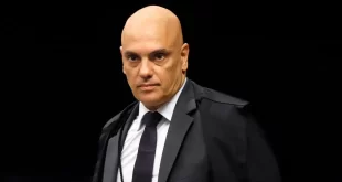 Lascou-se: Moraes manda Defensoria Pública assumir defesa de Eduardo e dá prazo para manifestação