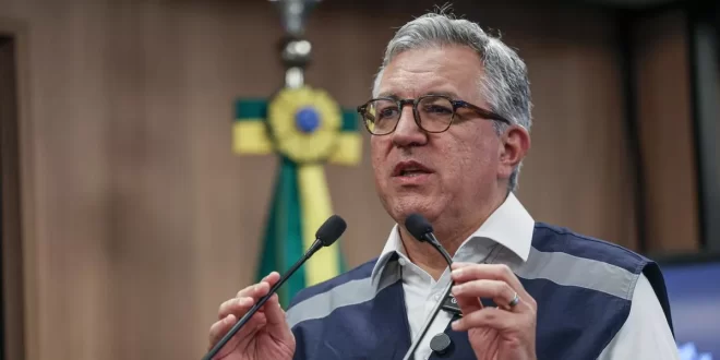 Brasil tem 59 notificações de intoxicação por metanol, diz Padilha