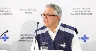 Padilha anuncia compra emergencial de antídotos contra metanol no Brasil