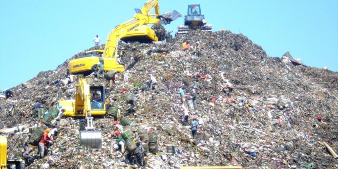 Colonialismo do lixo: países não querem mais servir de lixões para os EUA e Europa