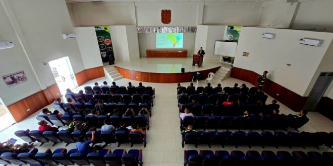 Polícia Civil do Acre realiza palestra sobre crime organizado para a Polícia Nacional da Bolívia e reforça cooperação na fronteira
