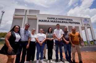 Vice-governadora Mailza inaugura capela e muro de cemitério em Porto Acre com recursos de emenda de quando era senadora