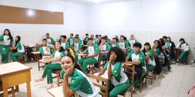 Educação do Acre realiza aulão de véspera para o exame do Enem nesta sexta-feira