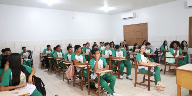 Educação do Acre define calendário de matrículas da rede estadual para 2026