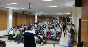Mais que cinema: Projeto realiza 53 sessões com debates e estimula o pensamento crítico de 4,6 mil estudantes no Acre