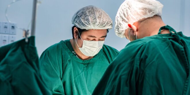 Fundhacre realiza primeiro implante de prótese testicular do estado