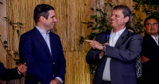 A jogada de Hugo Motta e Tarcísio de Freitas para proteger facções