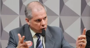 Ex-presidente do INSS Alessandro Stefanutto é preso pela PF
