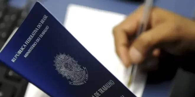 13º salário: primeira parcela deve ser paga até 28 de novembro; veja quem tem direito