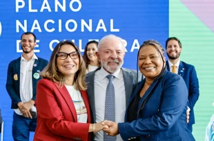 Lula lança Plano Nacional da Cultura
