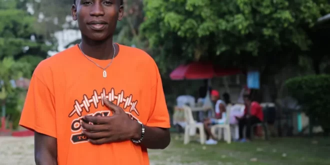 Sem luz ou TV e com internet ruim, haitianos vibram com classificação histórica à Copa 2026