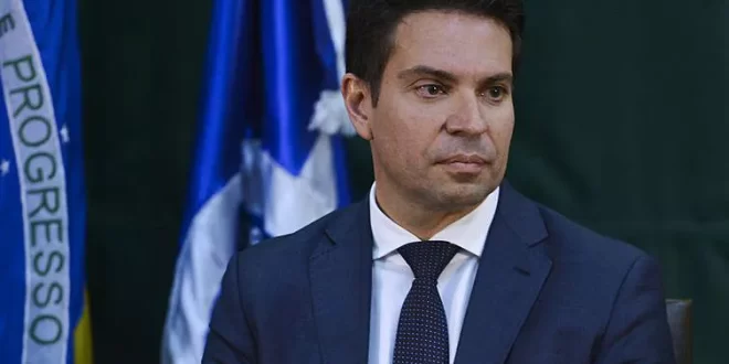 Alexandre Ramagem nos EUA: gera tensão no PL, irrita Jair Bolsonaro e ameaça projeto de 2026