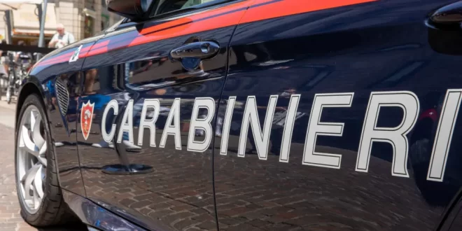 Jovem italiano mata irmã à facada e mostra corpo à mãe por videochamada