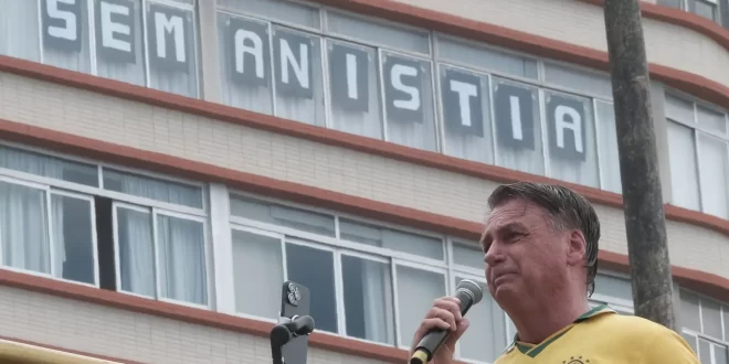 Tiro no pé: Centrão abandona projeto de anistia após confissão de Bolsonaro