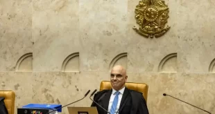 Moraes manda suspender direitos políticos de Bolsonaro por 35 anos