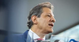 Haddad descarta privatização dos Correios