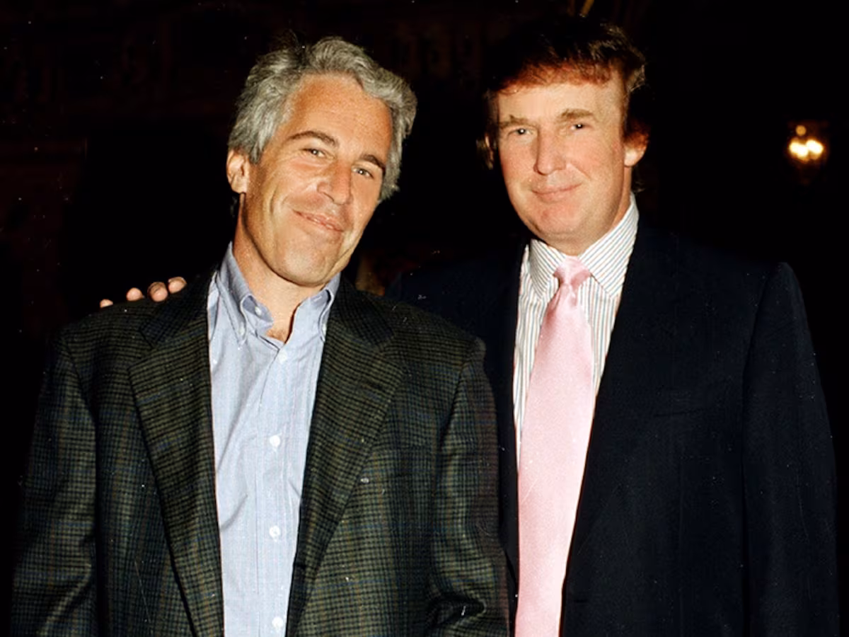 Trump em maus lençóis: mais de 20.000 documentos sobre Epstein são divulgados pelos republicanos