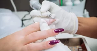 Anvisa proíbe substâncias utilizadas em unhas de gel por risco de câncer