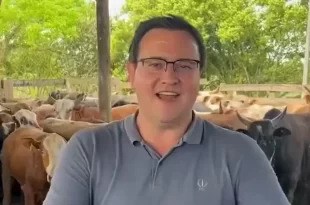 Cresce rejeição a candidatura de Carlos Bolsonaro em SC: “O povo não é gado”, diz prefeito do PL