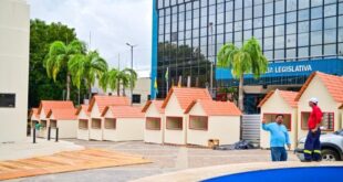Feira Natalina reúne empreendedores e movimenta economia local