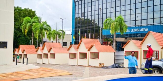 Feira Natalina reúne empreendedores e movimenta economia local